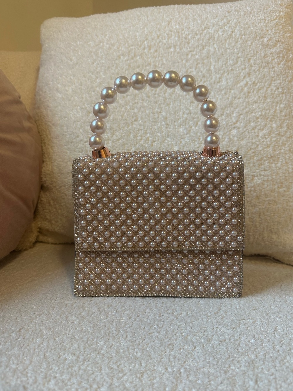 Pearl-Embellished Top Handle Bag in pearl pink